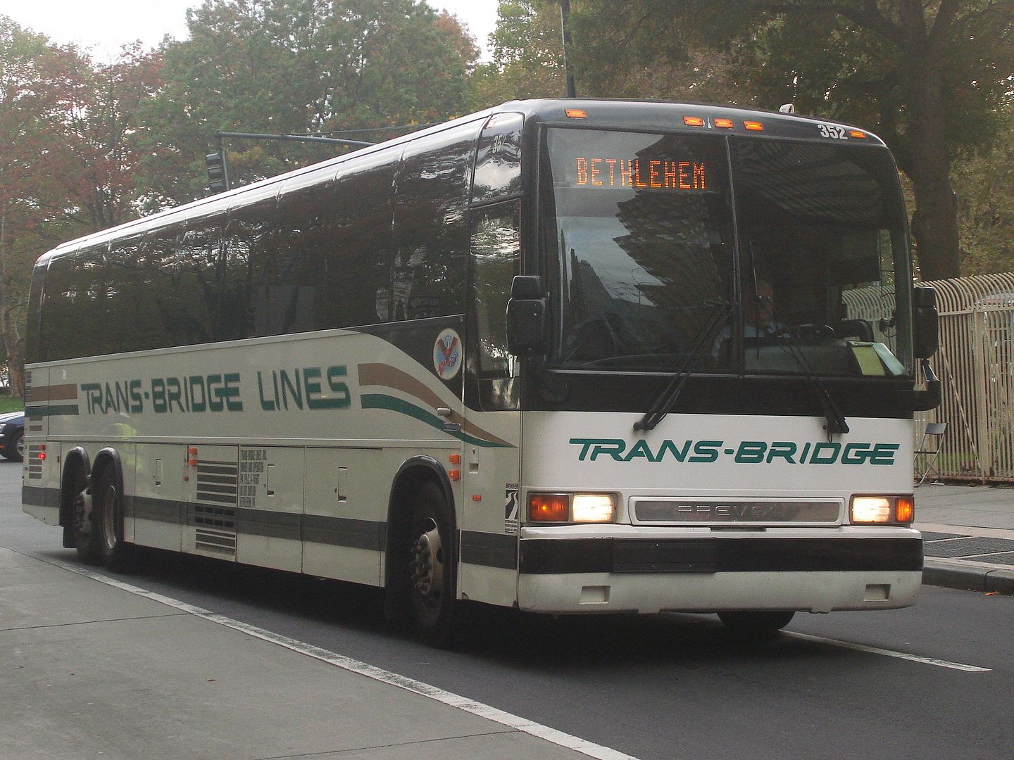 Trans Bridge Lines 352 Photo by Dekatyou Photobucket