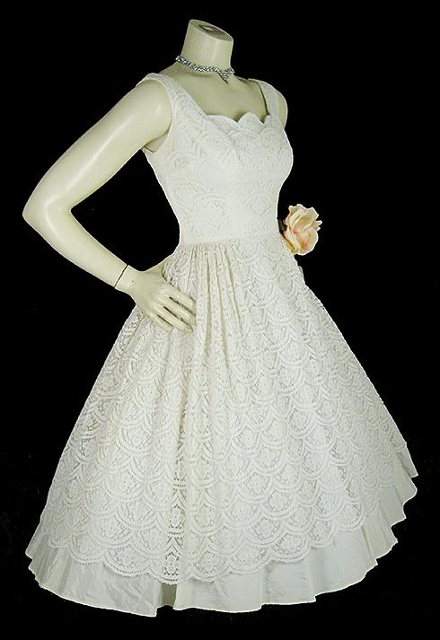 Vintage 50s Scalloped Lace Party Prom Wedding Dress XS eBay item 