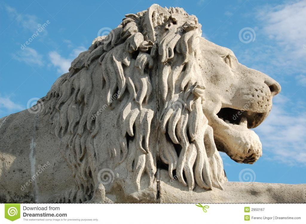 lion-head-statue-2950167_zps01bb944a.jpg